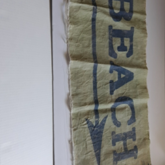 Lightweight canvas type direction arrow beach hanging sign - Picture 6 of 7